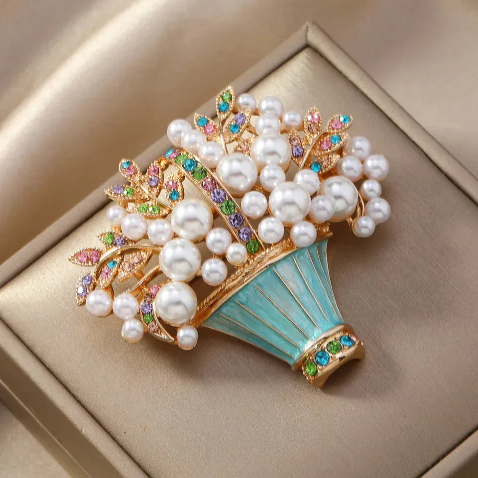 Adalet Lace Brooch Pin