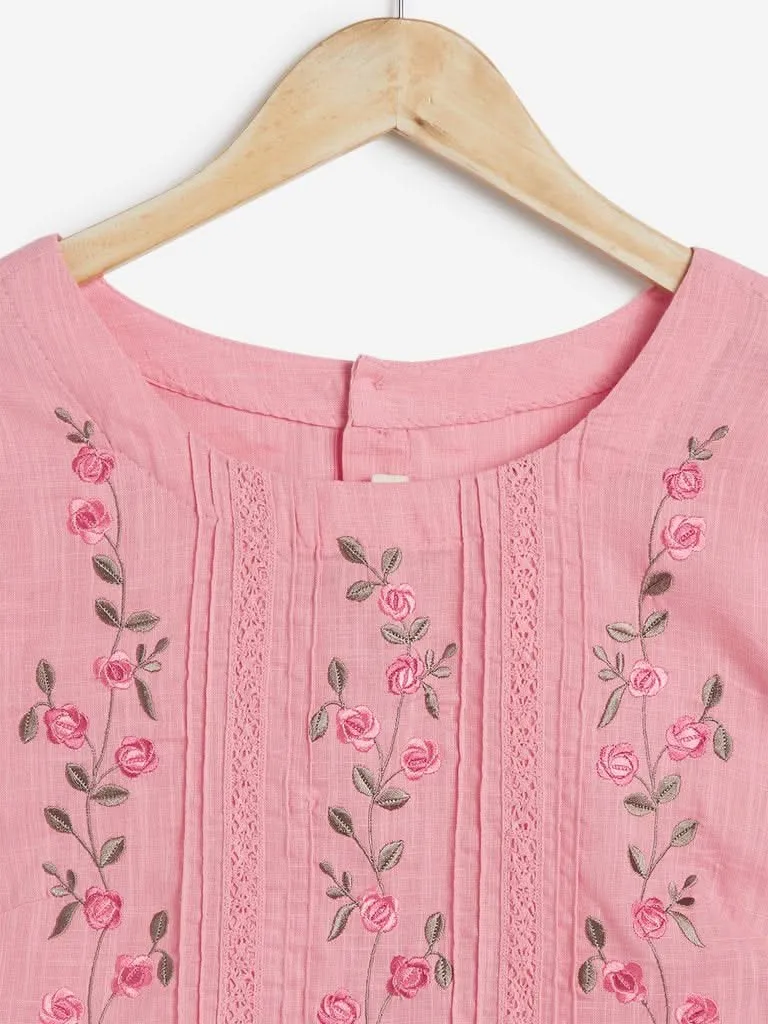 Bombay Paisley Pink Embroidered Ethnic Crop-Top