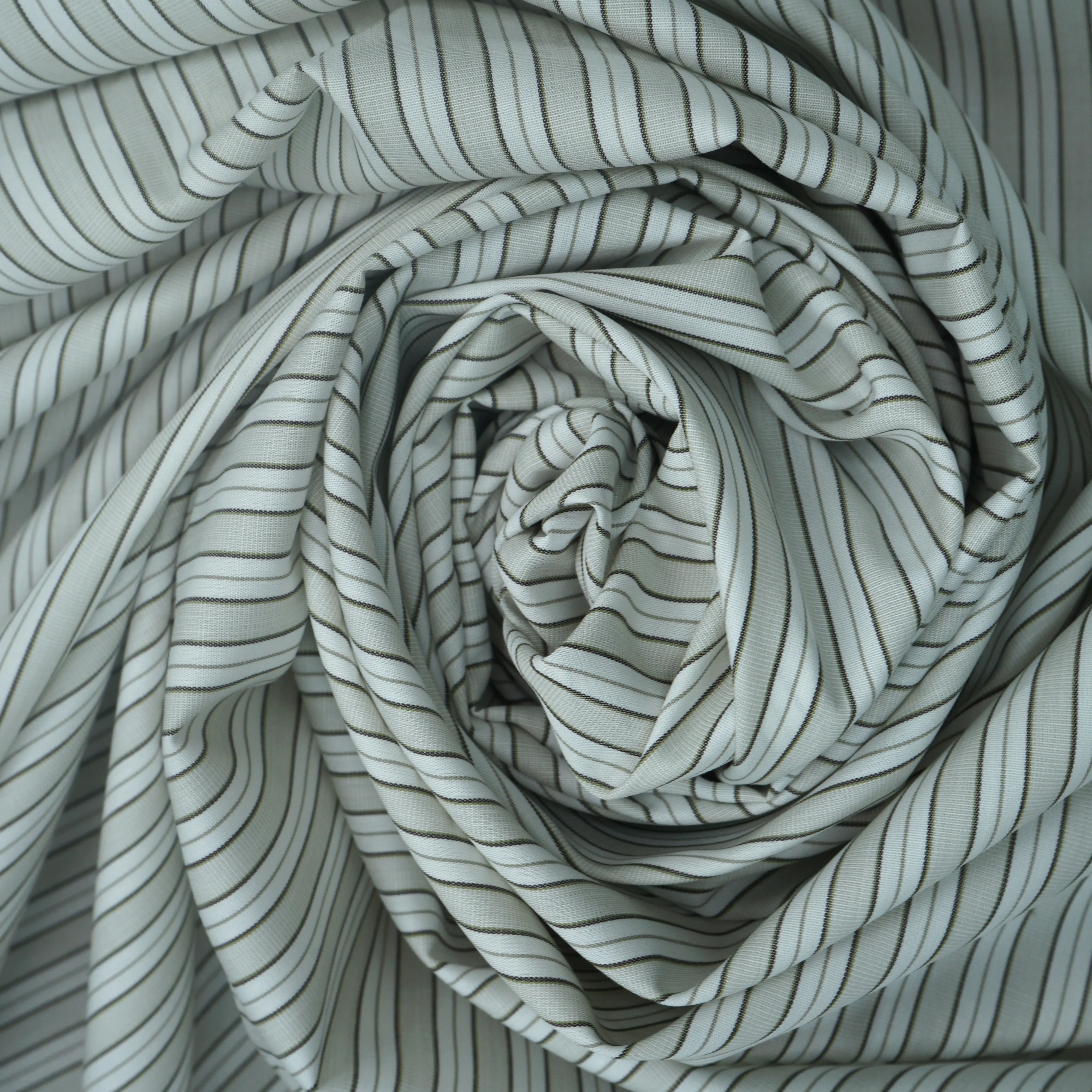 Elegant Harmony Stripe Italian Cotton Shirt Fabric