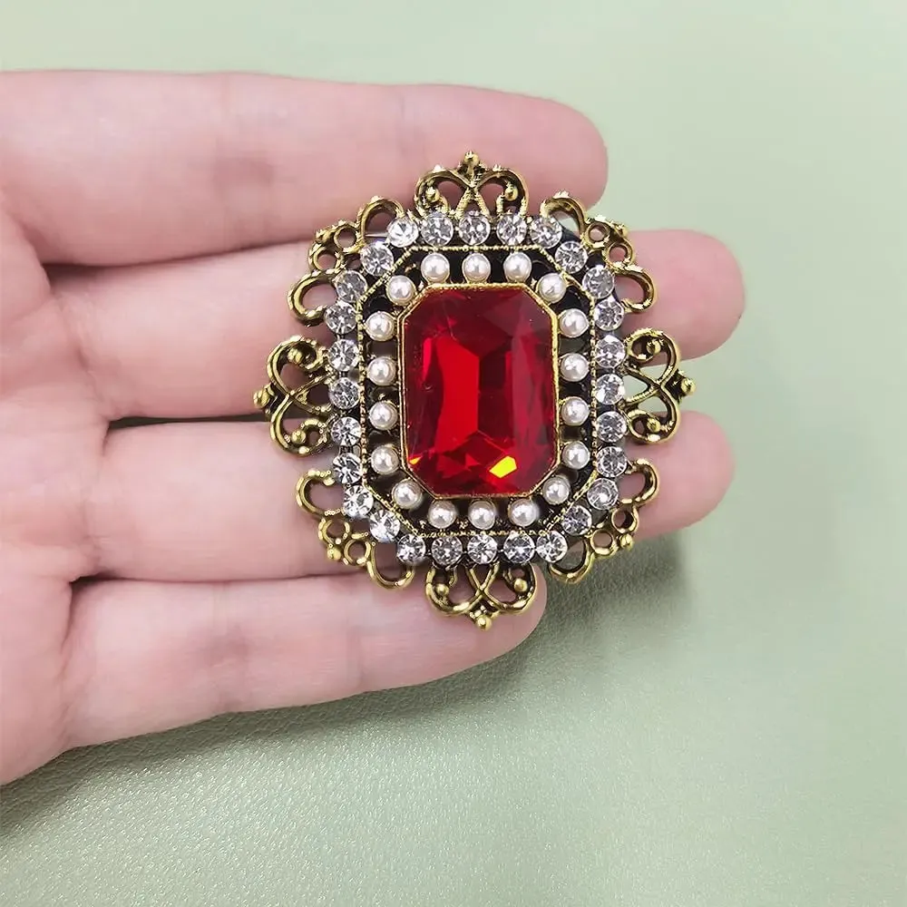 Elvan Sequin Brooch Pin