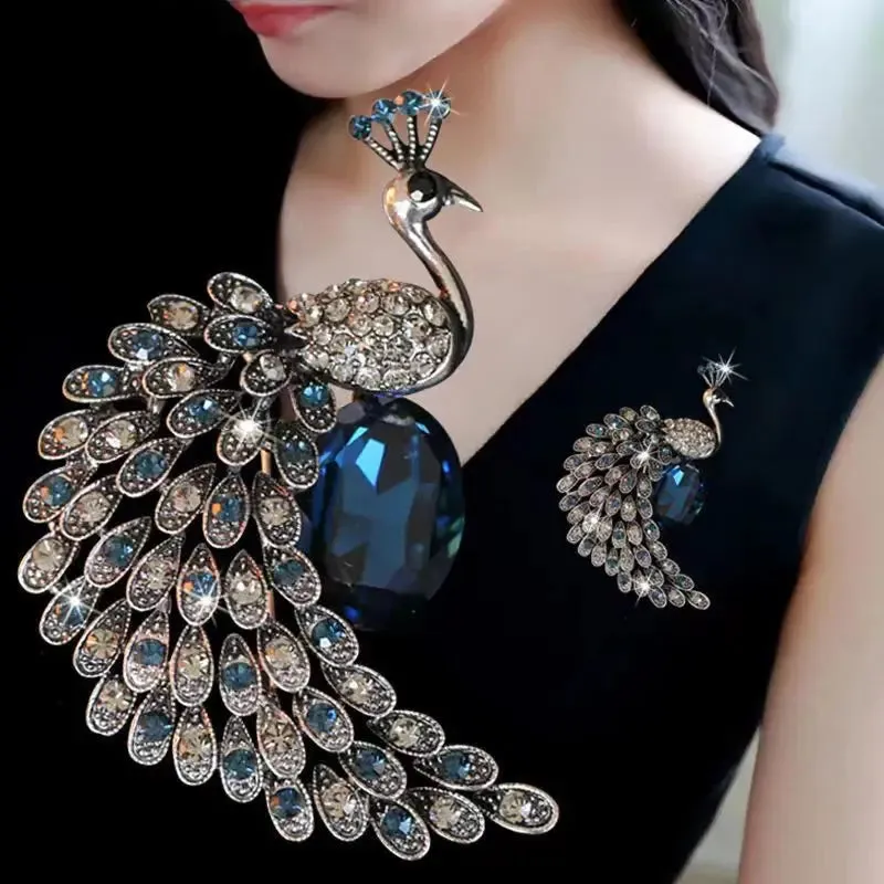 Engin Novelty Brooch Pin