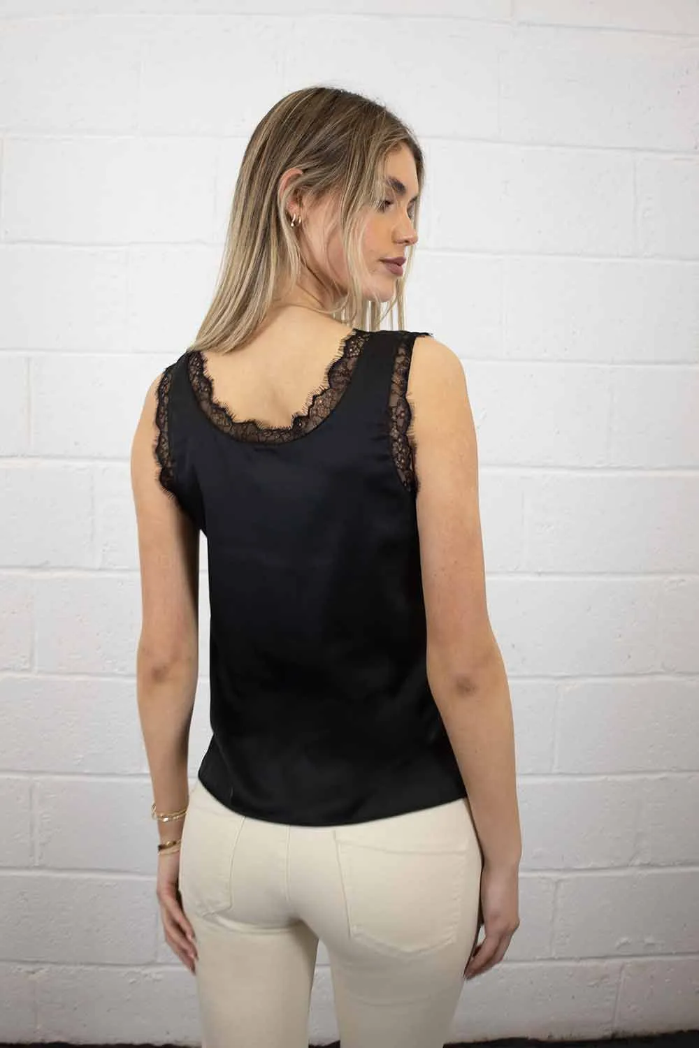 Liv Round Neck Camisole in Black