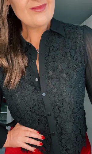 PREMIUM BLACK LACE BLOUSE WITH PLEATED SLEEVE